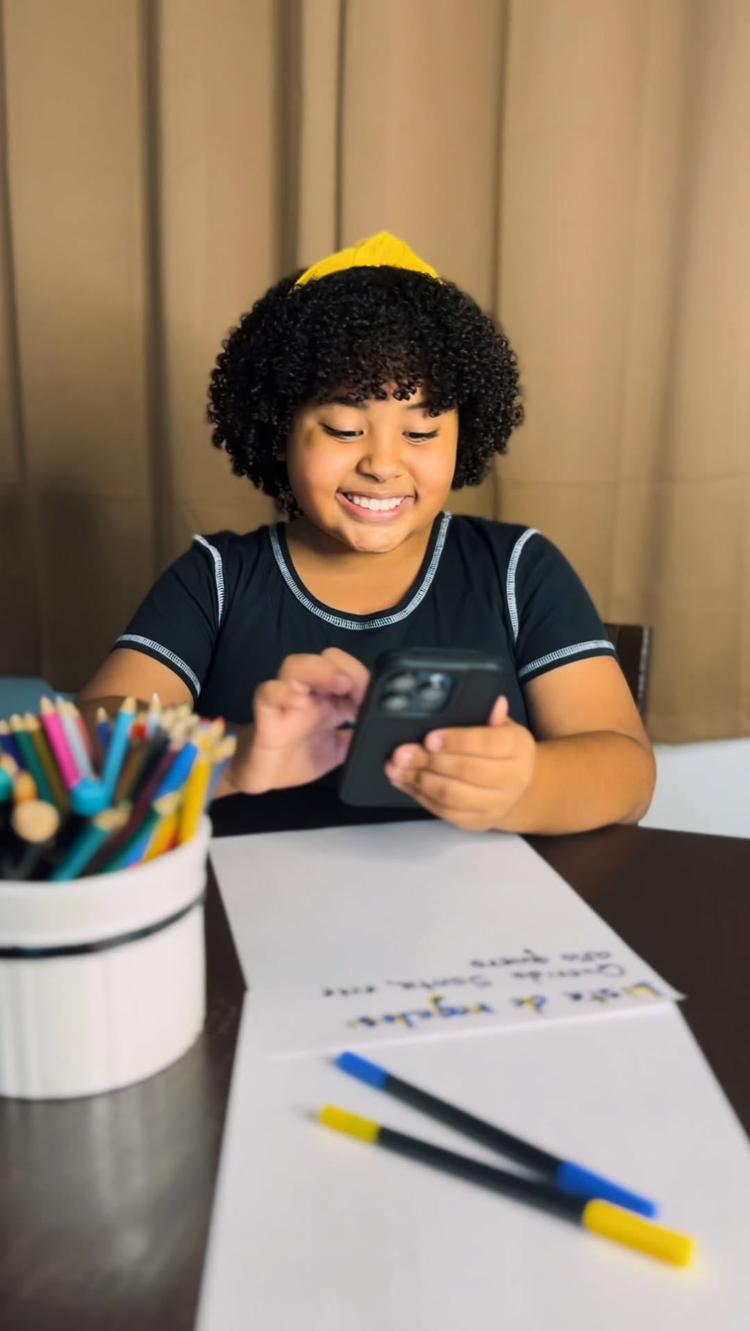 Instagram post by @soycamiliando for Walmartpr. Caption reads: #WalmartPartner | ¡Escribirle la carta de regalos....