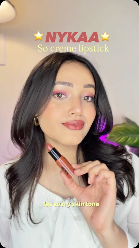 Instagram post by @glamxfitss for Nykaa Cosmetics. Caption reads: [...] lipstick that looks expensive! .....