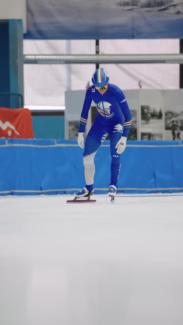 Instagram post by @federazione_sport_ghiaccio for Suzuki. Caption reads: Reaction sponsored by a nap 😴😂🤌🏻.