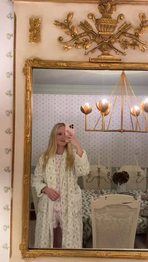 Instagram post by @sjbaileycurated for currentbody. Caption reads: [...] slump!!

My LED mask is gifted from....