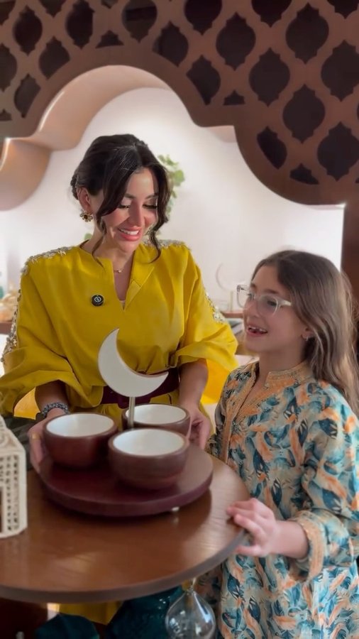 Instagram post by @yasmeendakheel for aura. Caption reads: A family favorite recipe made better with....