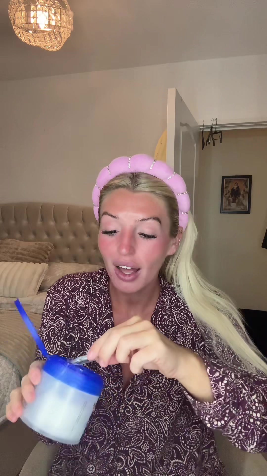 TikTok post by @jessyskellett for Unineed. Caption reads: My number one🤍🤍 @Unineed IE @The Collective....