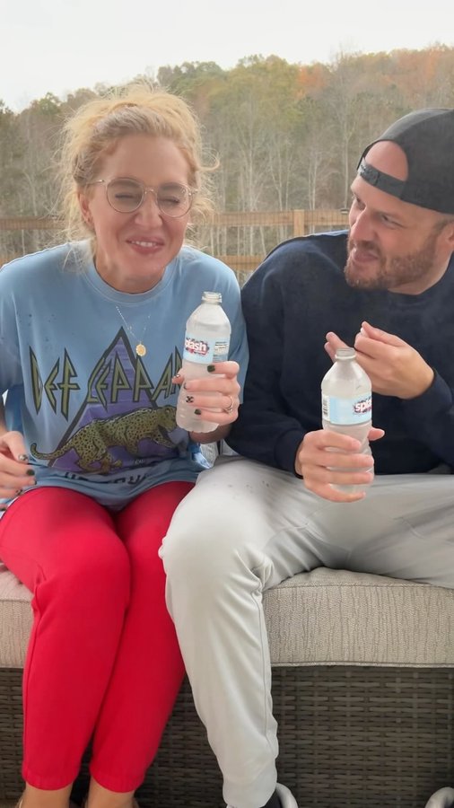 Instagram post by @jessimeeks for Splash Refresher. Caption reads: “You got Splashed” might be the wittiest thing....