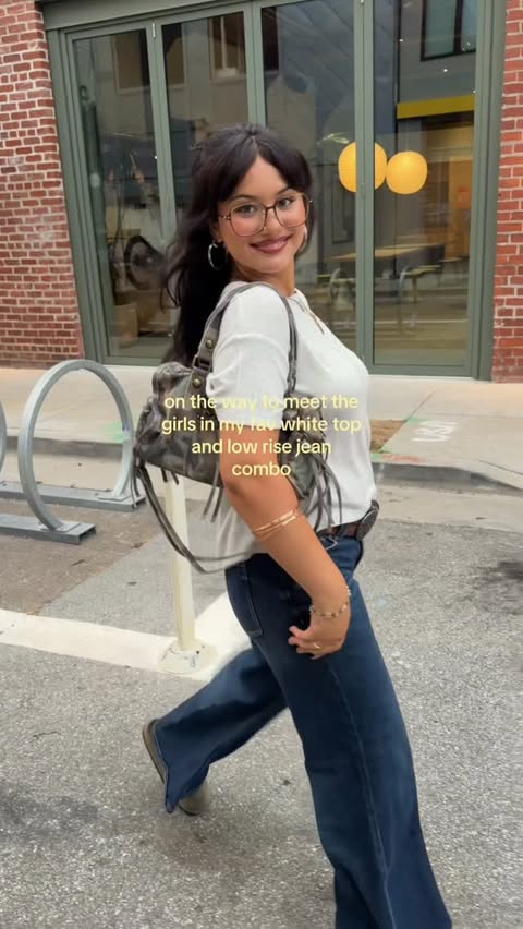 Instagram post by @roxyyanaya for American Eagle. Caption reads: [...] always makes for a better outing 🤭....