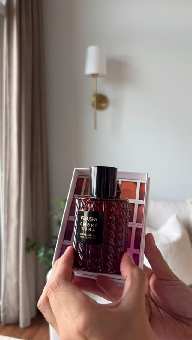 Instagram post by @stylebyamii for Voluspa. Caption reads: [...] & musky ❤️‍🔥
The new fragrances from....