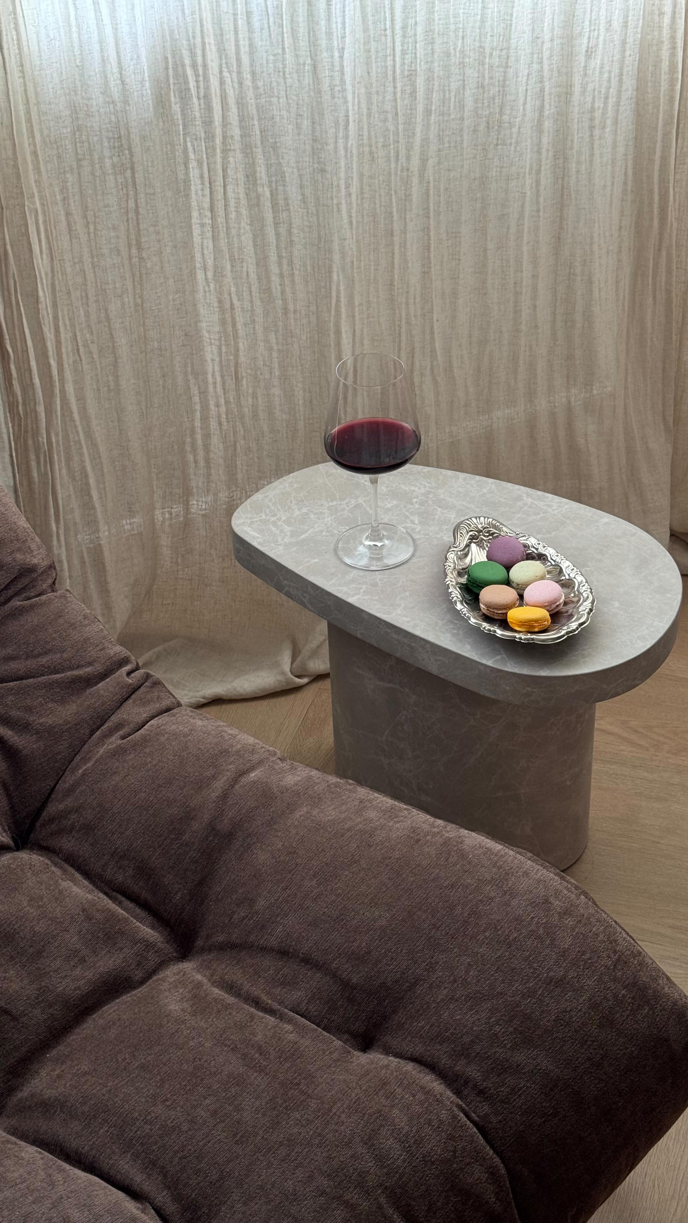 Instagram post by @yevtopyer for JIL SANDER. Caption reads: My less-is-more style philosophy : to own a few....