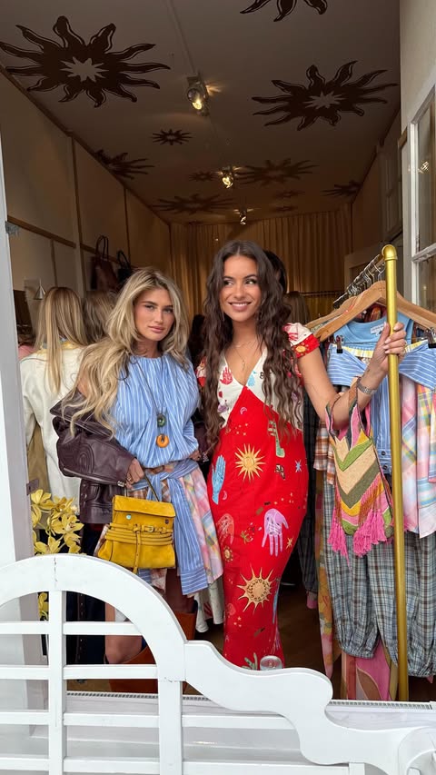 Instagram post by @lizzyvdligt for Never Fully Dressed. Caption reads: [...] the girls are looking so good in....