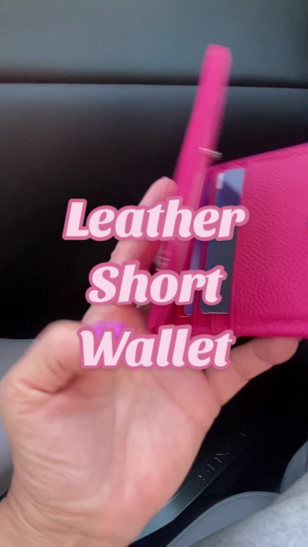 TikTok post by @mama5.finds for Royal Bagger. Caption reads: [...] #rfidwallet #slimwallet @ROYAL BAGGER US.