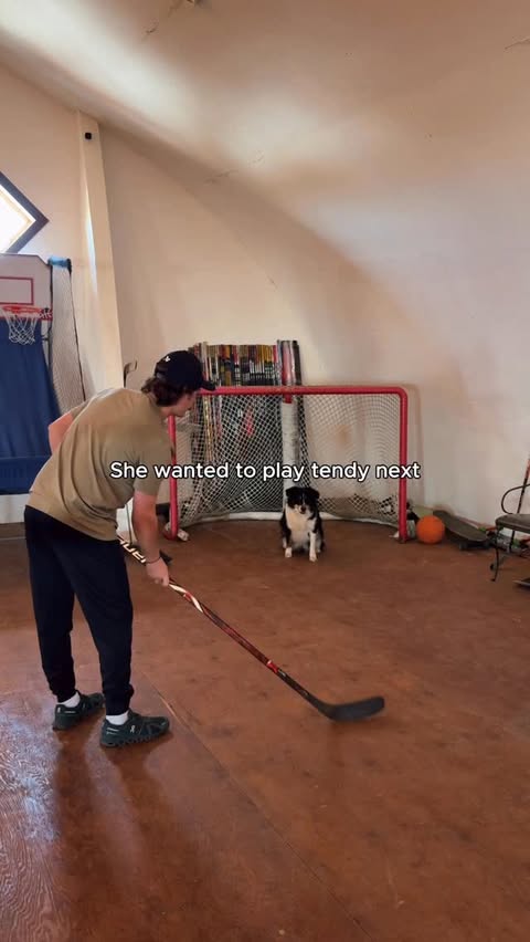 Instagram post by an influencer for BAUER Hockey. Caption reads: [...] needs work but at least @bauerhockey is....