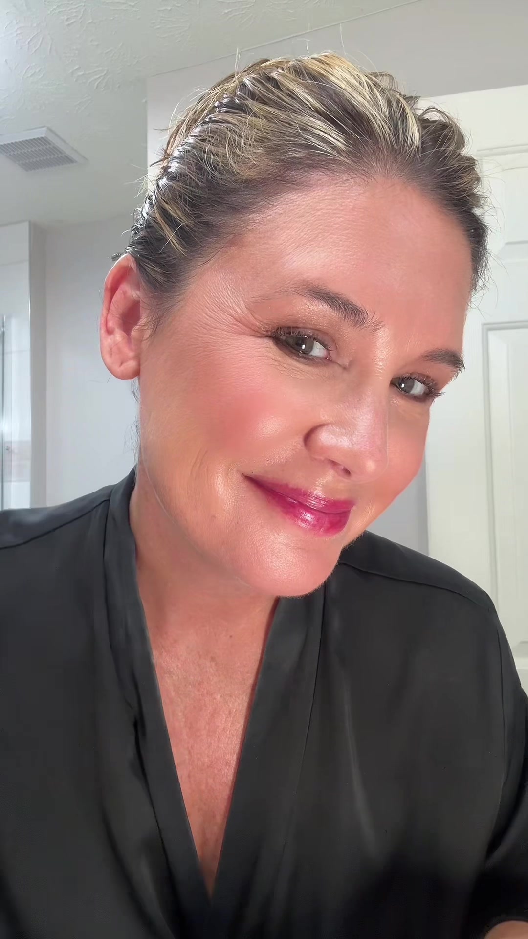 TikTok post by @nikcat814 for Airycute Lashes. Caption reads: [...] @Wonderskin @Physicians Formula @Airycute....