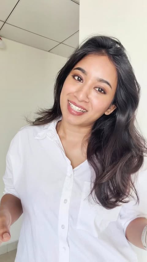 Instagram post by @swetha__venugopal for HK Vitals. Caption reads: [...] from within. That’s why I’ve added HK Vitals....