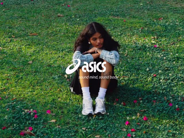 Instagram post by @iamtidyy for Asics. Caption reads: Muito feliz em poder compartilhar que agora faço....