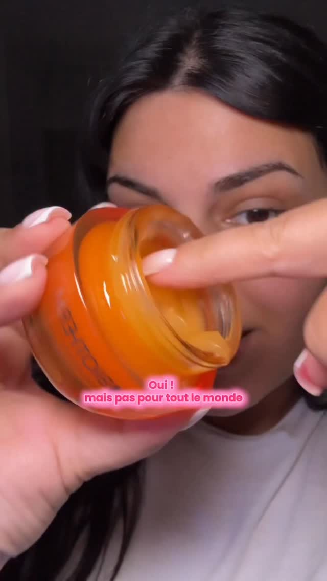 Instagram post by @diana.kmakeup for BIOTHERM. Caption reads: Les peaux grasses restez ici ! 

￼Aquasource....