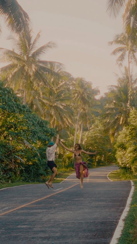 Instagram post by @capturedbyluciah for Holafly. Caption reads: You all probably think I’m dumb 😂not researching....