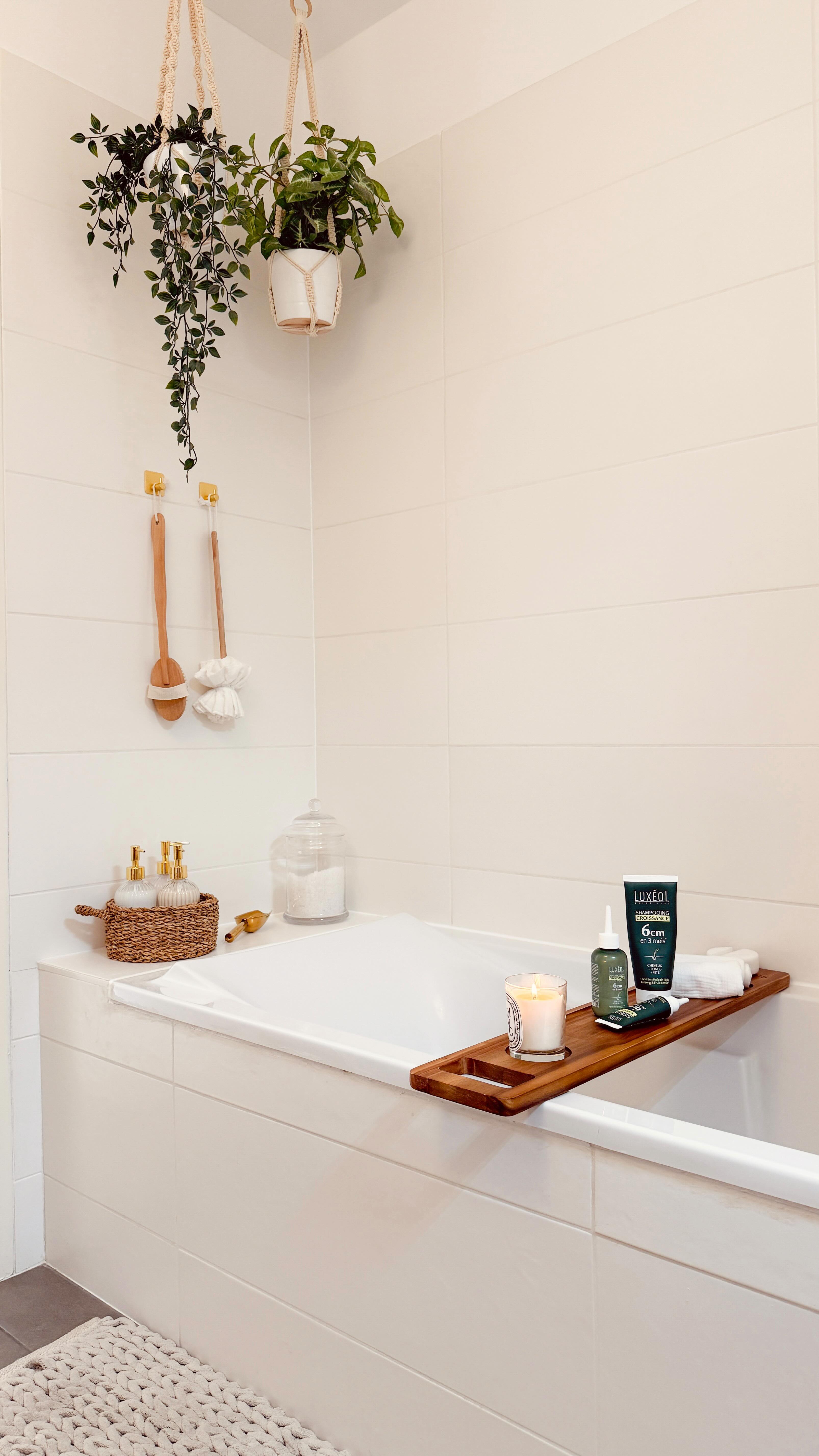 Instagram post by @pause_deco for LUXEOL. Caption reads: Parfois, il suffit de petits moments simples pour....