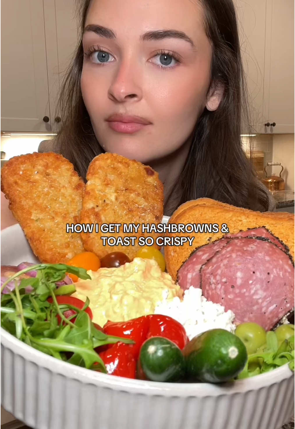 TikTok post by @simplystephjaye for Graza. Caption reads: How I get the perfect crunch every single time....