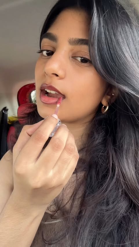 Instagram post by @sheenthiii for Mila Beauté. Caption reads: [...] the Gloss Girl Lip Gloss from....