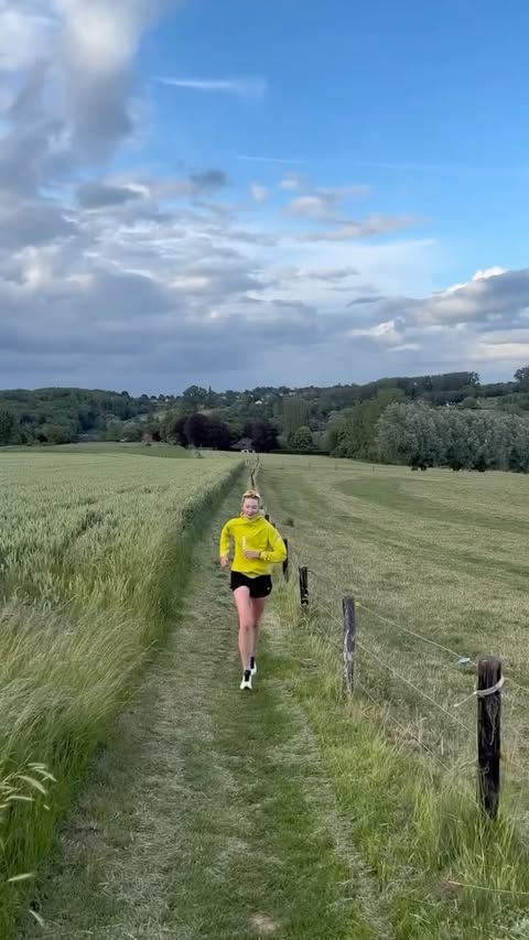 Instagram post by @itsvalrunning for Mammut. Caption reads: Exploring the trails in the new @mammut Aenergy....