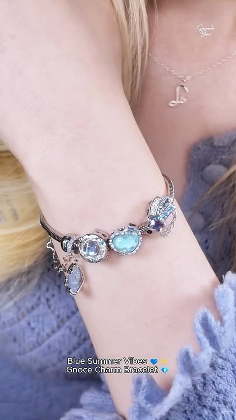 Instagram post by @thesarahbiar for Gnoce Jewelry. Caption reads: [...] bracelet!! ☀️💎✨ • • • • • #gnoce....