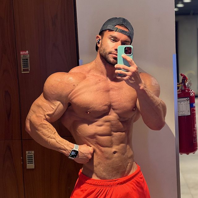 Instagram post by @anton_khrust for Apollon Nutrition. Caption reads: Love my Less carbs days💪🏾 #apollonnutrition....