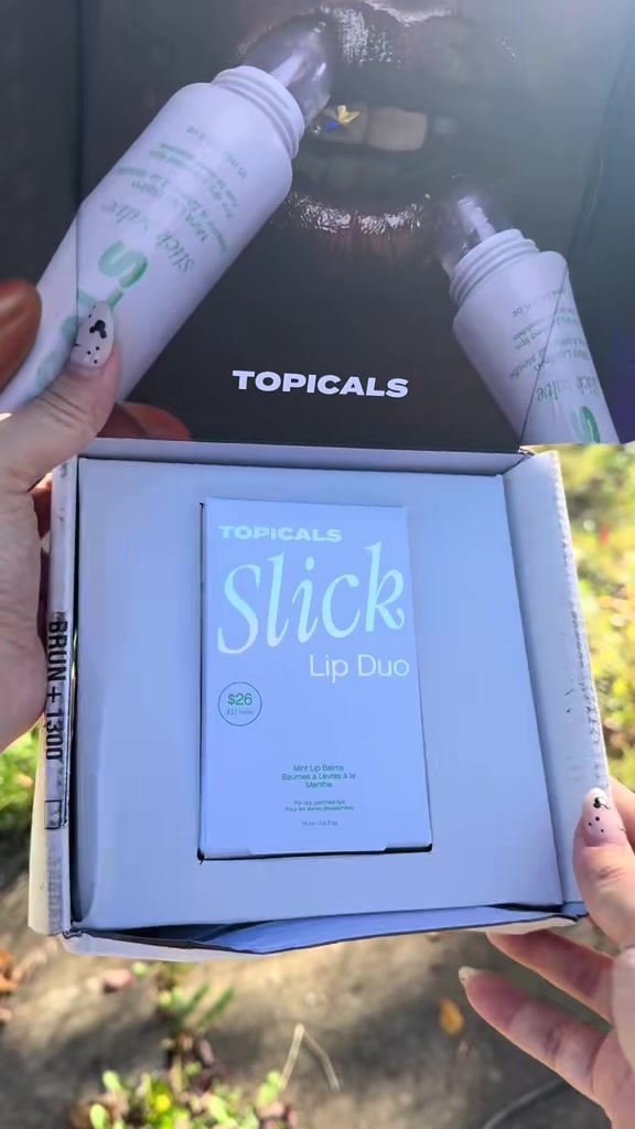 TikTok post by @leidyymorenitaa for TOPICALS. Caption reads: @TOPICALS #ugc #contentcreator #gifted [...].