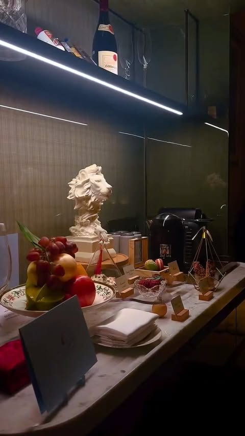 Instagram post by @jds_travelbook for Marriott Bonvoy. Caption reads: The Ritz-Carlton Shenzhen Skyline views,....