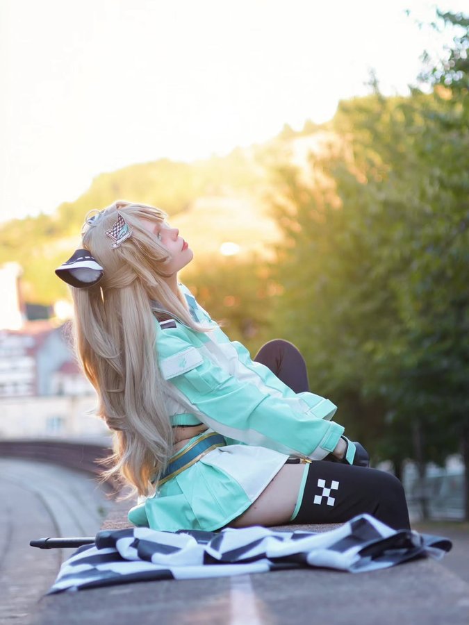 Instagram post by @hylian_haru for RoleCosplay. Caption reads: [...] cosplay is so amazing! Thanks to....
