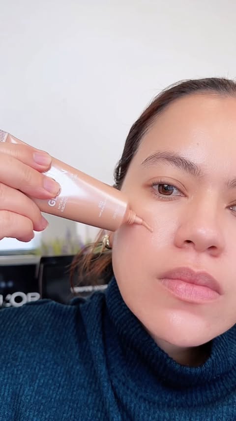 Instagram post by an influencer for L'Oréal Paris. Caption reads: #GiftedByLOrealParis All L’Oréal today because....