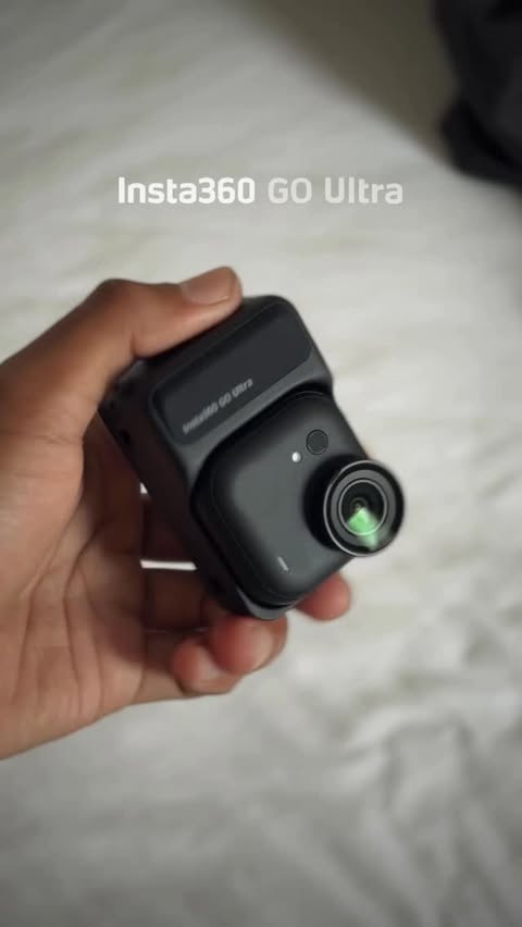 Instagram post by @danangkowang for Insta360. Caption reads: [...] bukan clamp.
Cukup besi… dan click.
Insta360....