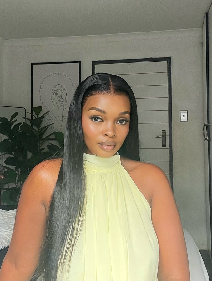 Instagram post by @lelomthabela for Luvme Hair. Caption reads: Glueless. Pre-cut. Melted.
This NatureMAX silky....