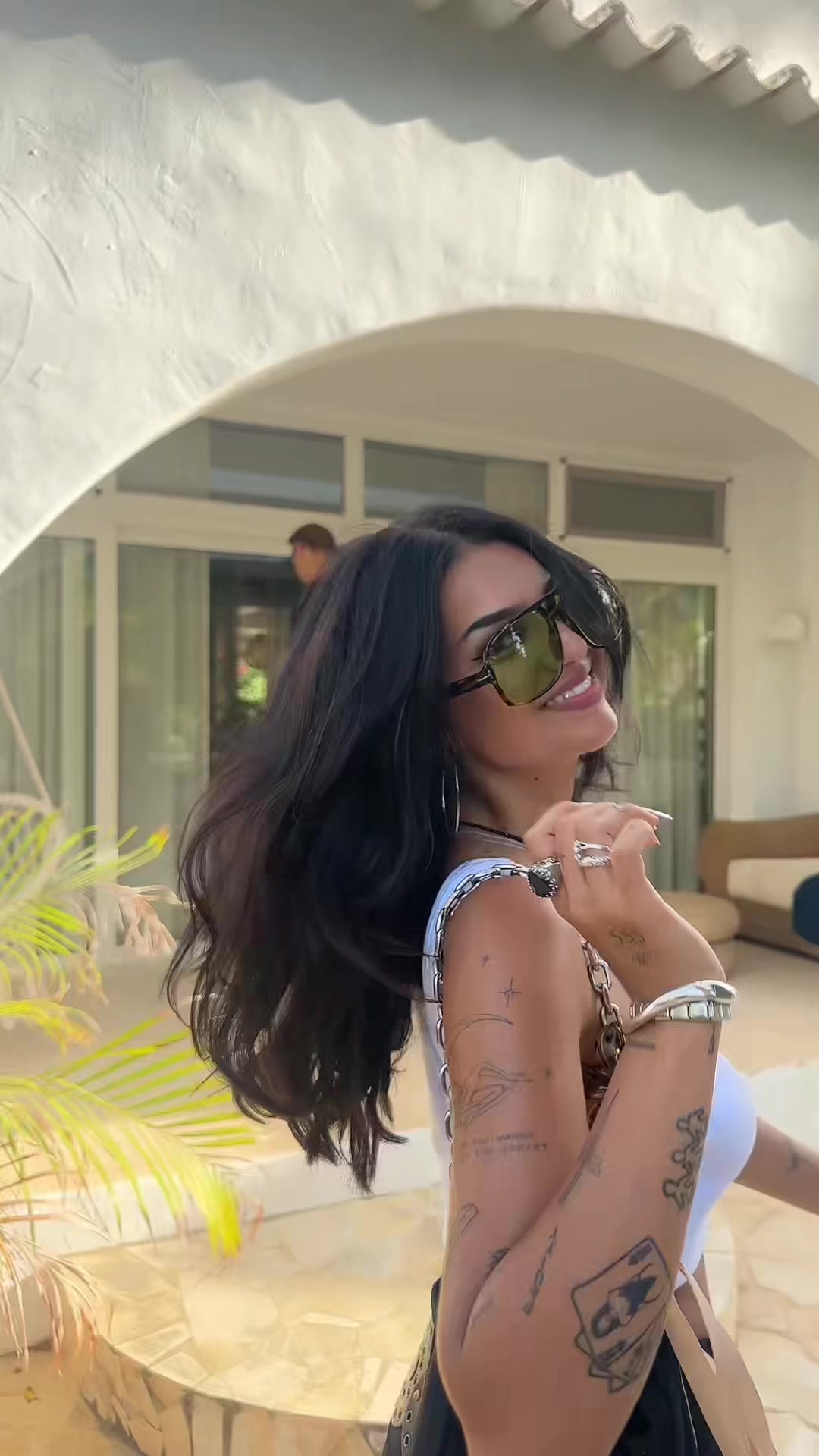 TikTok post by @arunyaguillot for Quotrell. Caption reads: i happen to always be late @quotrell ,....