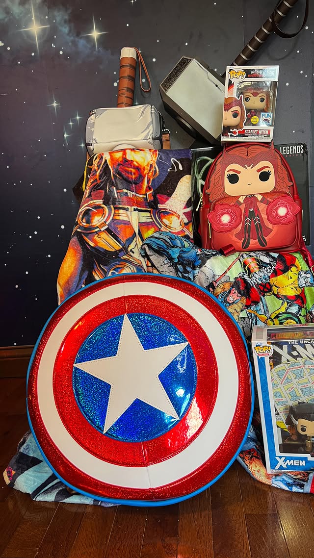 Instagram post by @mariahcarleyy for FUN.com. Caption reads: 💥Marvel fan holiday 🎁 guide @fundotcom_ |....