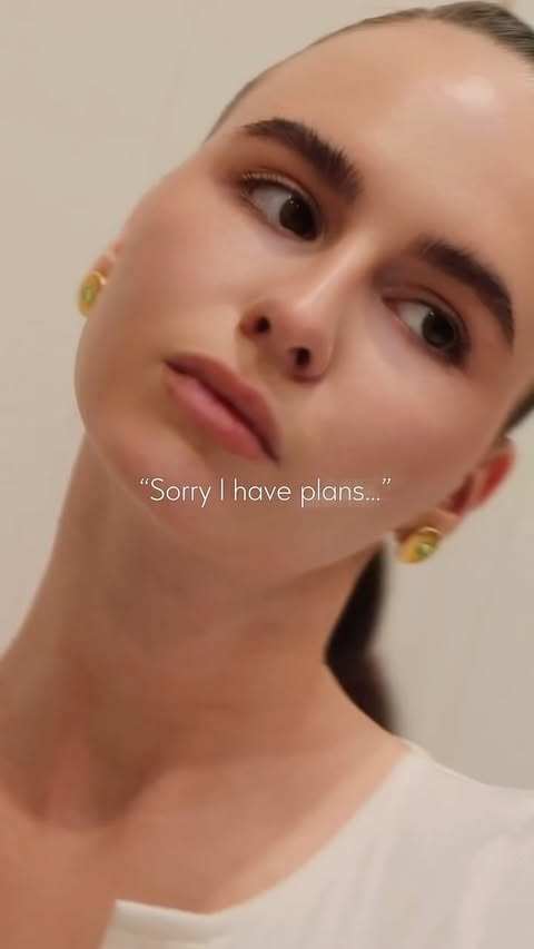 Instagram post by @_tfortelnay_ for Weleda. Caption reads: @weledaua & @_tfortelnay_ 

You don’t need dozens....