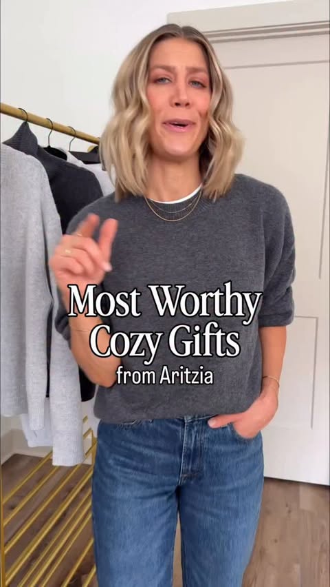 Instagram post by @abovethelawstyle for Aritzia. Caption reads: [...] upcoming sale ⬇ https://liketk.it/5FntT....