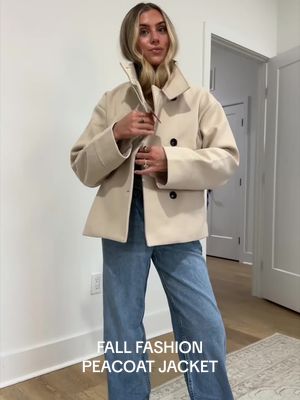 TikTok post by @sloanevosen for Uaneo. Caption reads: [...] #trenchcoatoutfit #croppedjacket @Uaneo.