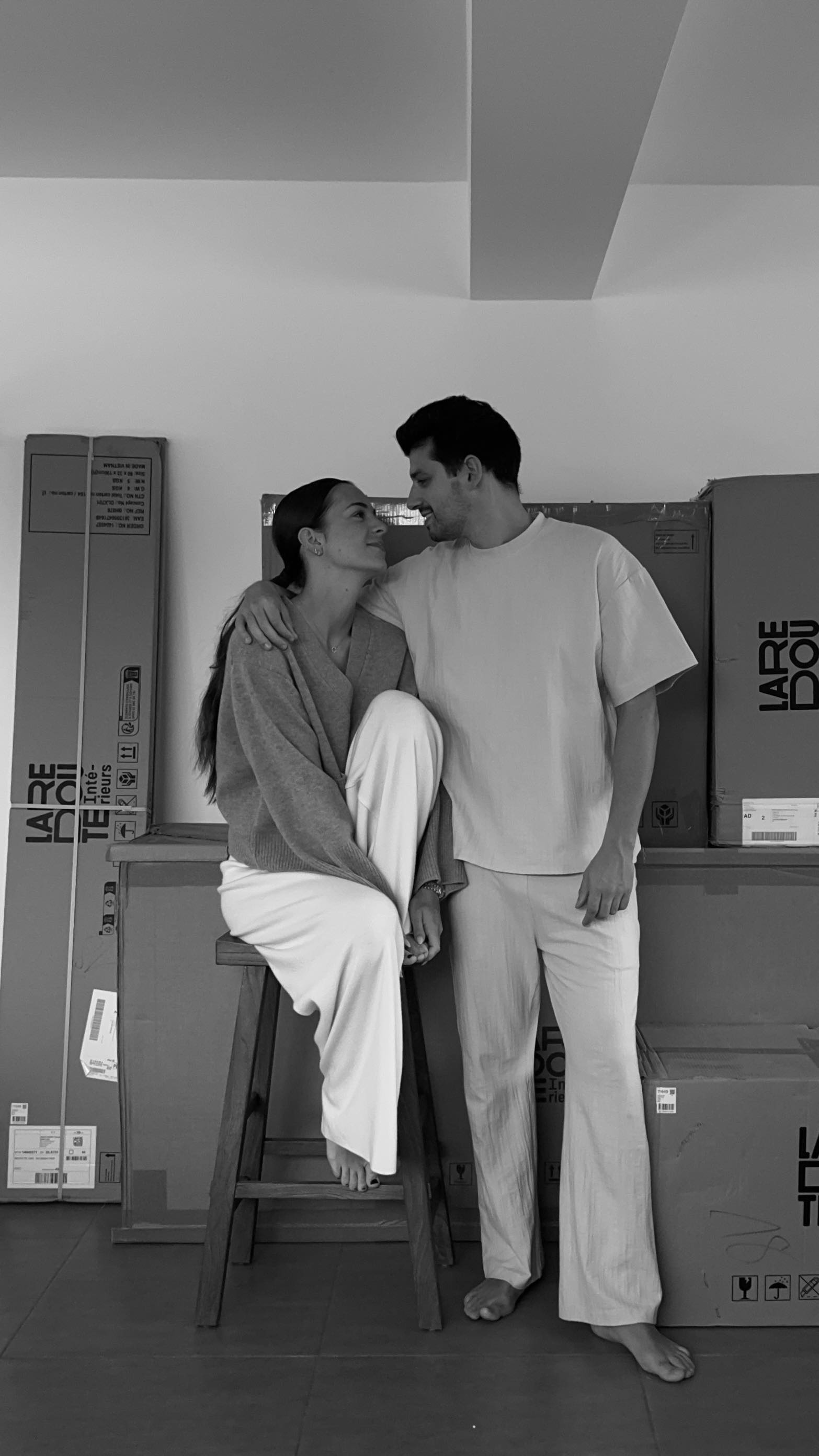 Instagram post by @simon_benali for La Redoute. Caption reads: Delivery day @laredoute_be 😮‍💨....