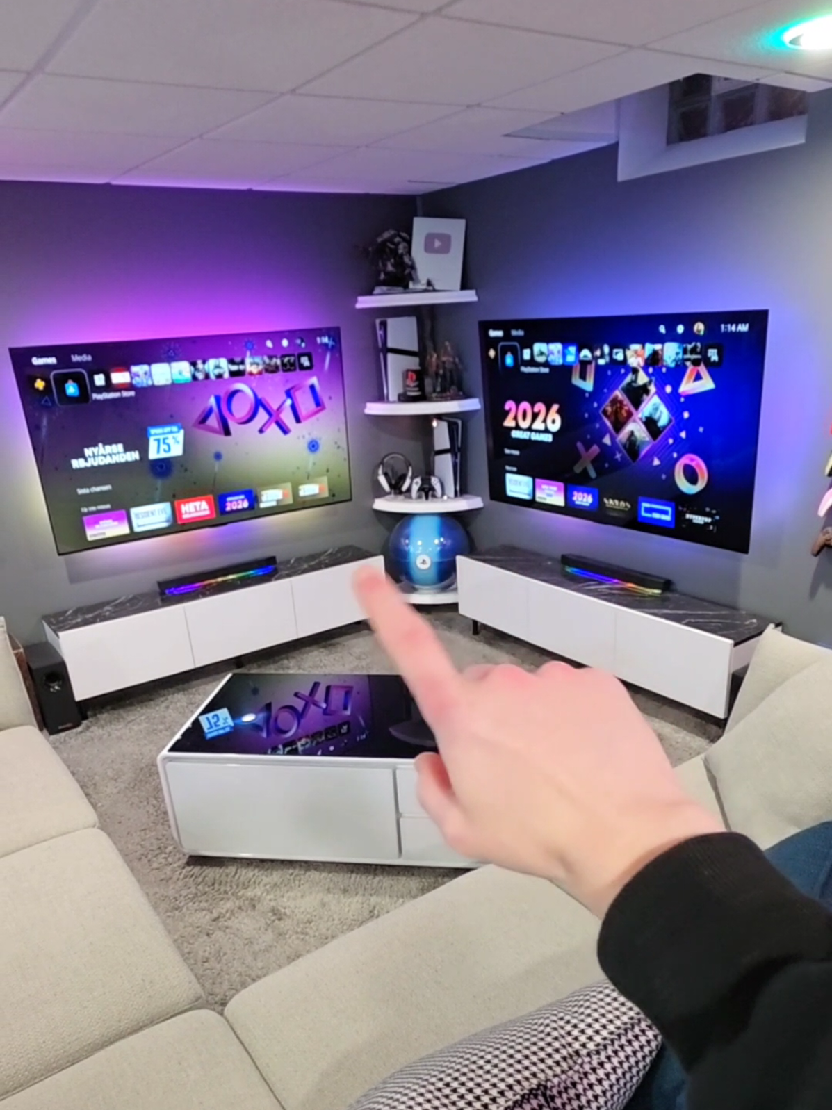 TikTok post by @camxpetra for Quntis. Caption reads: [...] MY ULTIMATE GAMING SETUP 😭🔥 Thank you....