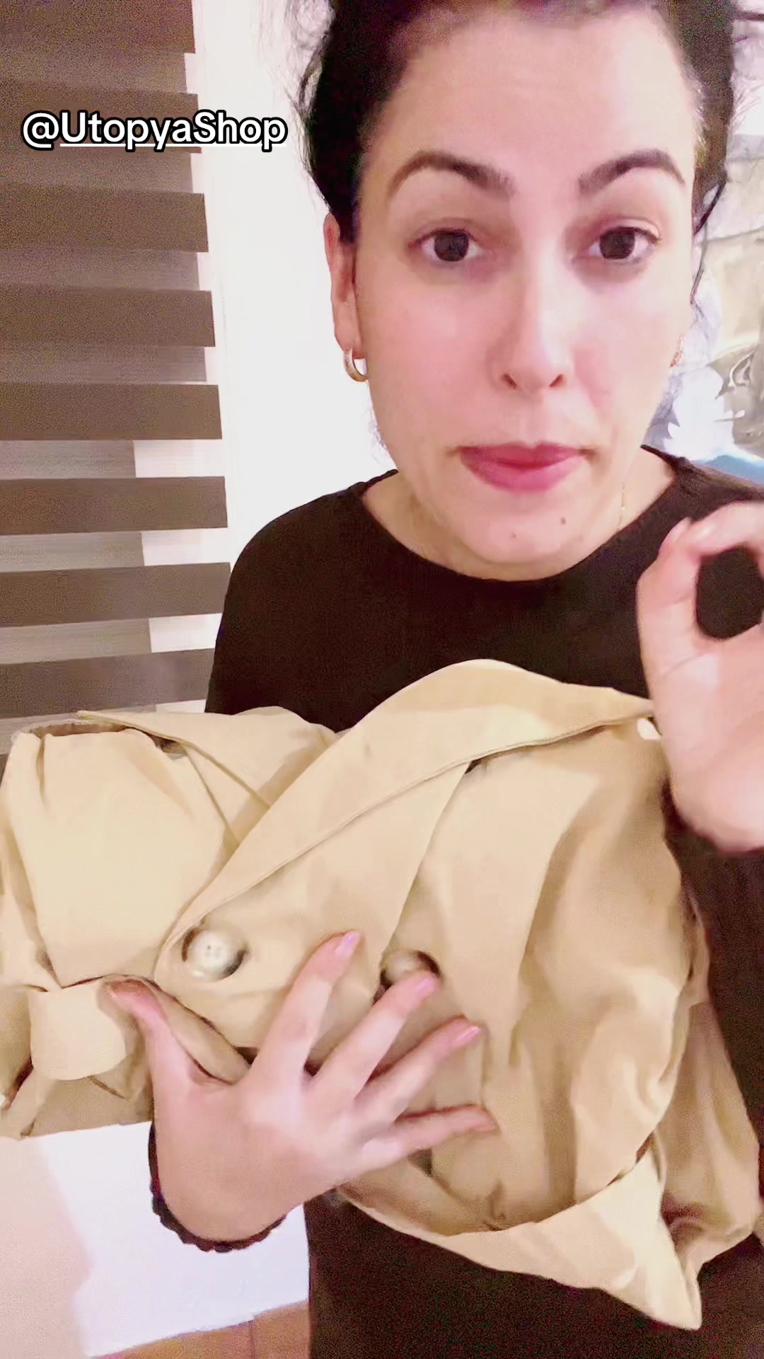 TikTok post by @lamentorasintabu for Utopya Shop. Caption reads: @Utopya Shop #gabardina .