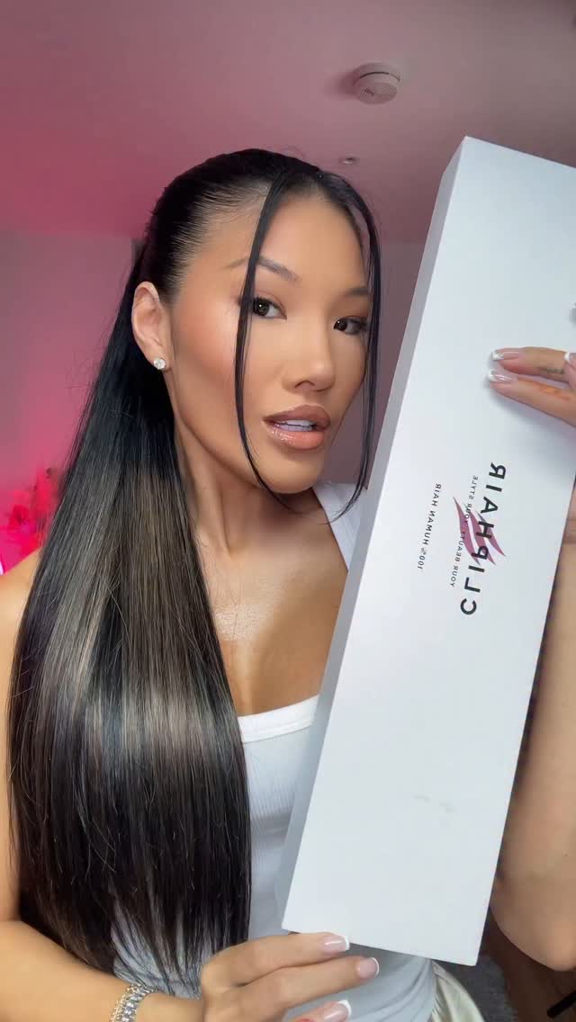 Instagram post by @sophirelee for Cliphair. Caption reads: ✨ It’s festival season 💃🏻 @cliphairlimited....