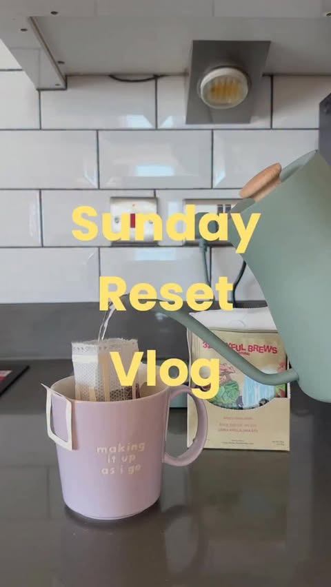 Instagram post by @cloudsjoo for AG1. Caption reads: A much needed reset day 💪✍️🙌 #sundayreset #diml....