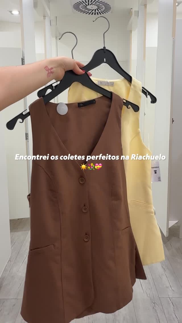 Instagram post by @rafasampaiio for Riachuelo. Caption reads: Encontrei os coletes alongados perfeitos!....