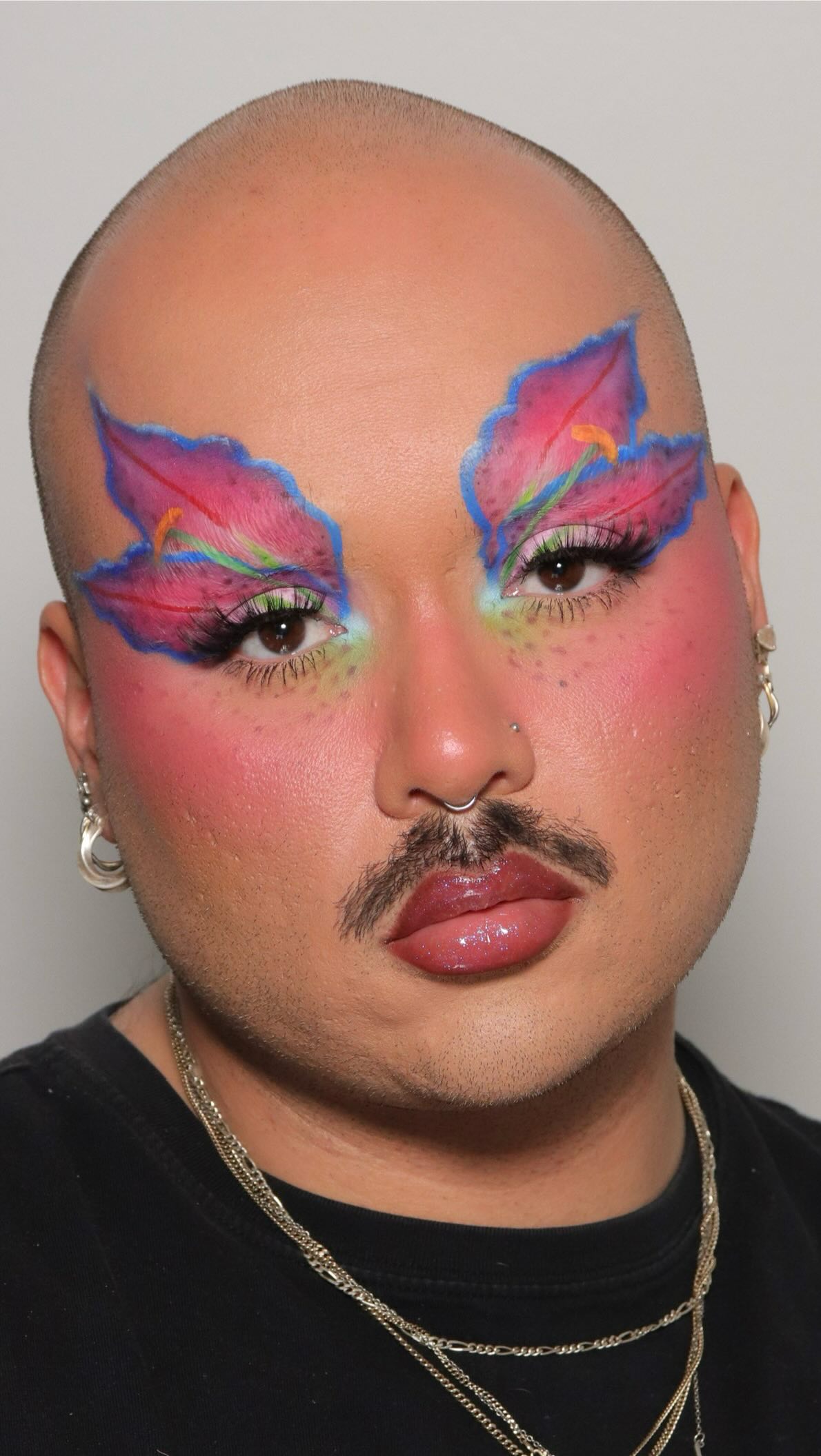 Instagram post by @thebrooksbrother for Atlantic Records. Caption reads: [...] more room for eye makeup 🙂‍↕️ AD....