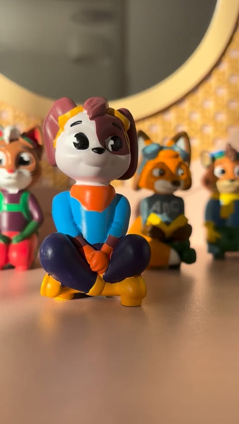 Instagram post by @ella_reggie_adams for Edurino. Caption reads: AD|Save up to 20% this winter with Edurino! Save....