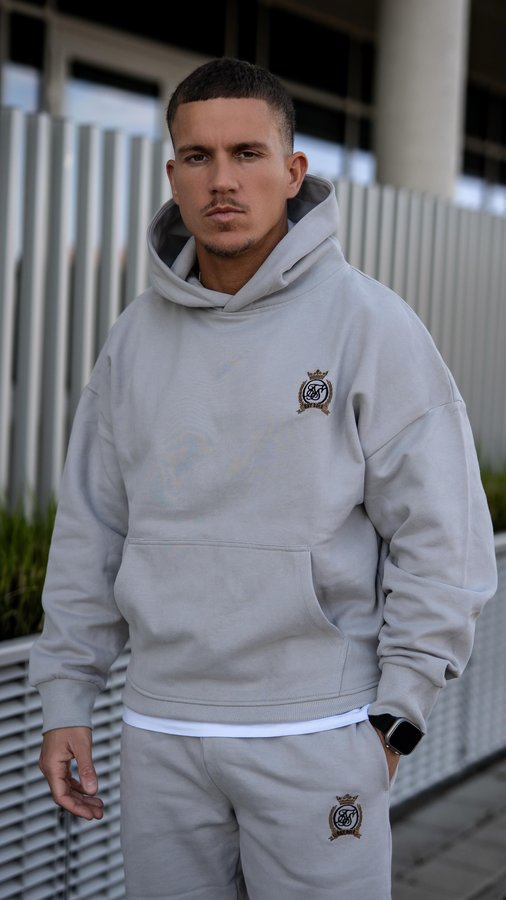 Instagram post by @donomar_11 for SIKSILK. Caption reads: Tracksuit game. @siksilk
_
#followthemovement....