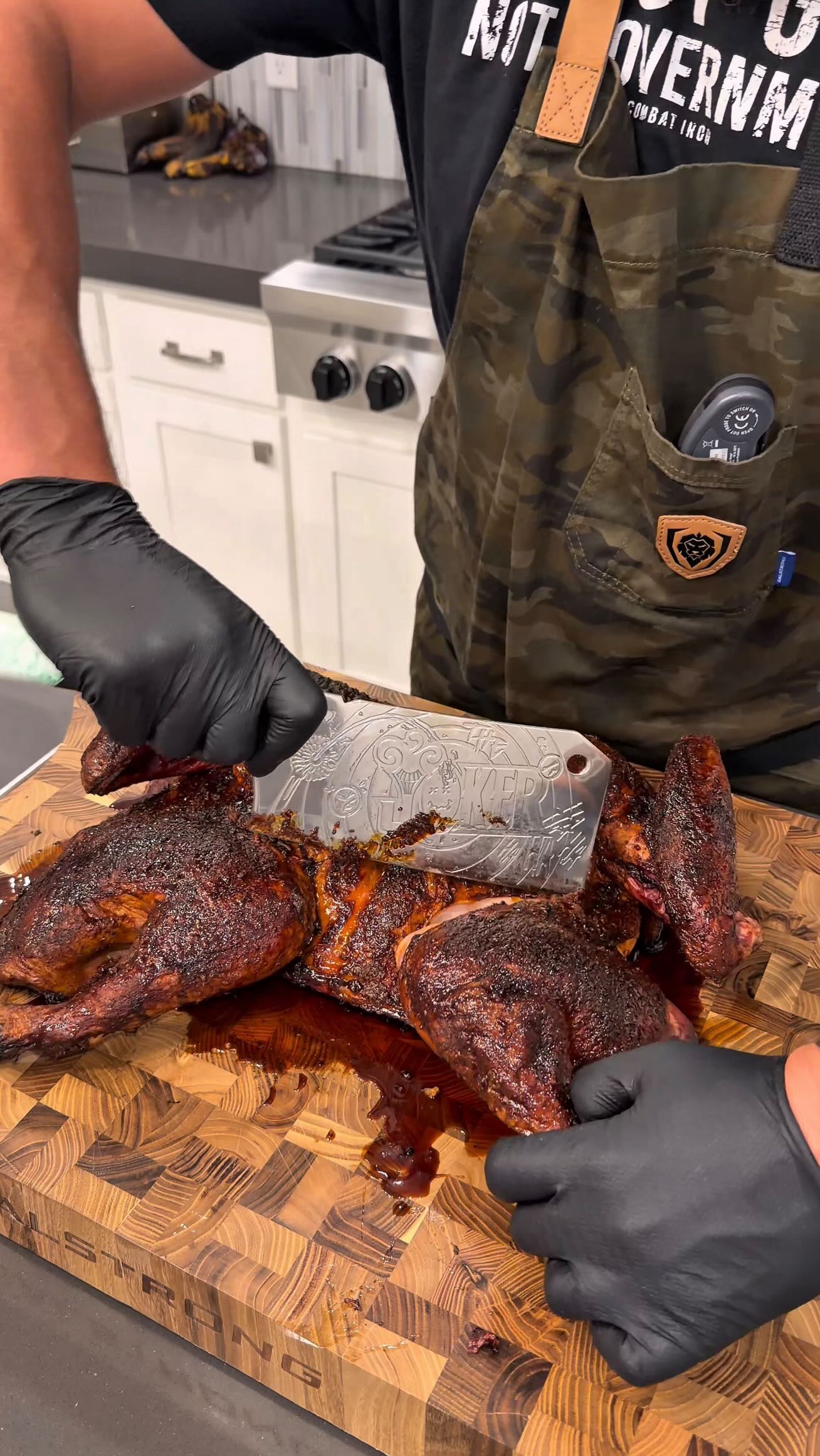 Instagram post by @svenddiesel for Dalstrong. Caption reads: [...] 🦃🔥

We spatchcocked this bird using the....