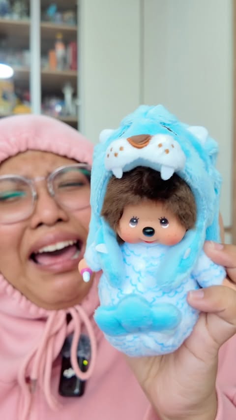 Instagram post by @syafiqapls for Shell. Caption reads: Buying @shell_singapore collab with MONCHHICHI on....