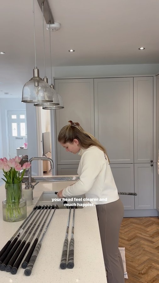 Instagram post by @caitlinnmazza for LELO. Caption reads: Want to be happier? Listen up 👂🏼💕🙌🏽....