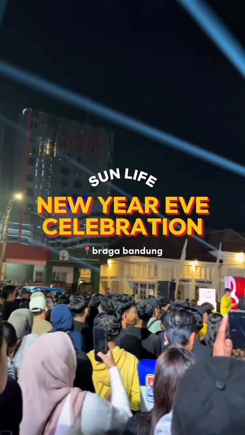 Instagram post by @anisaprstn for Sun Life Philippines. Caption reads: cheers to a new year with @sunlife_id moving....