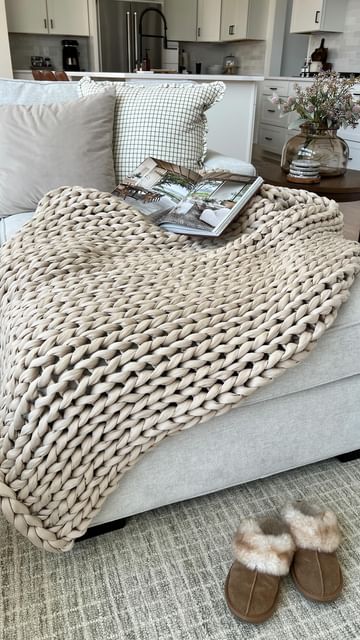 Instagram post by @homewithaudreyross for Bearaby. Caption reads: [...] make you break a sweat! 😅 

The @mybearaby....