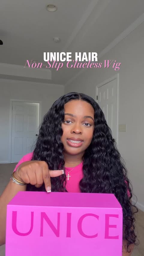 Instagram post by @brianaleshaee for UNice Hair. Caption reads: [...] is perfect for my on the go girlies.....